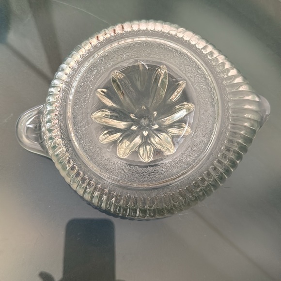 Vintage Clear Glass Citrus Reamer Juice Squeezer - Picture 4 of 6